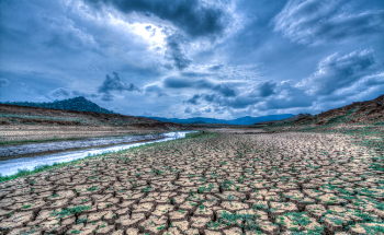 Tackling Urban Heat Islands’ Contribution to Global Warming with Retro-Reflective Materials