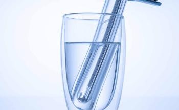 Applications of Tiny Graphite Calorimeters in Clinics