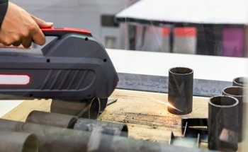 How Does Laser Cleaning Technology Function?