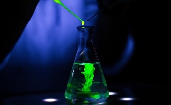 Using Raman Spectroscopy to Analyze Indocyanine Green (ICG) Fluorescence