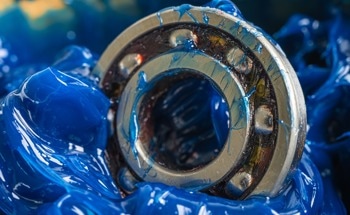 Why Temperature and Electric Current Matter in EV Lubricant Testing