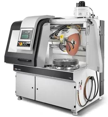 5-Axis Cutting Robot - Qcut 600 BOT