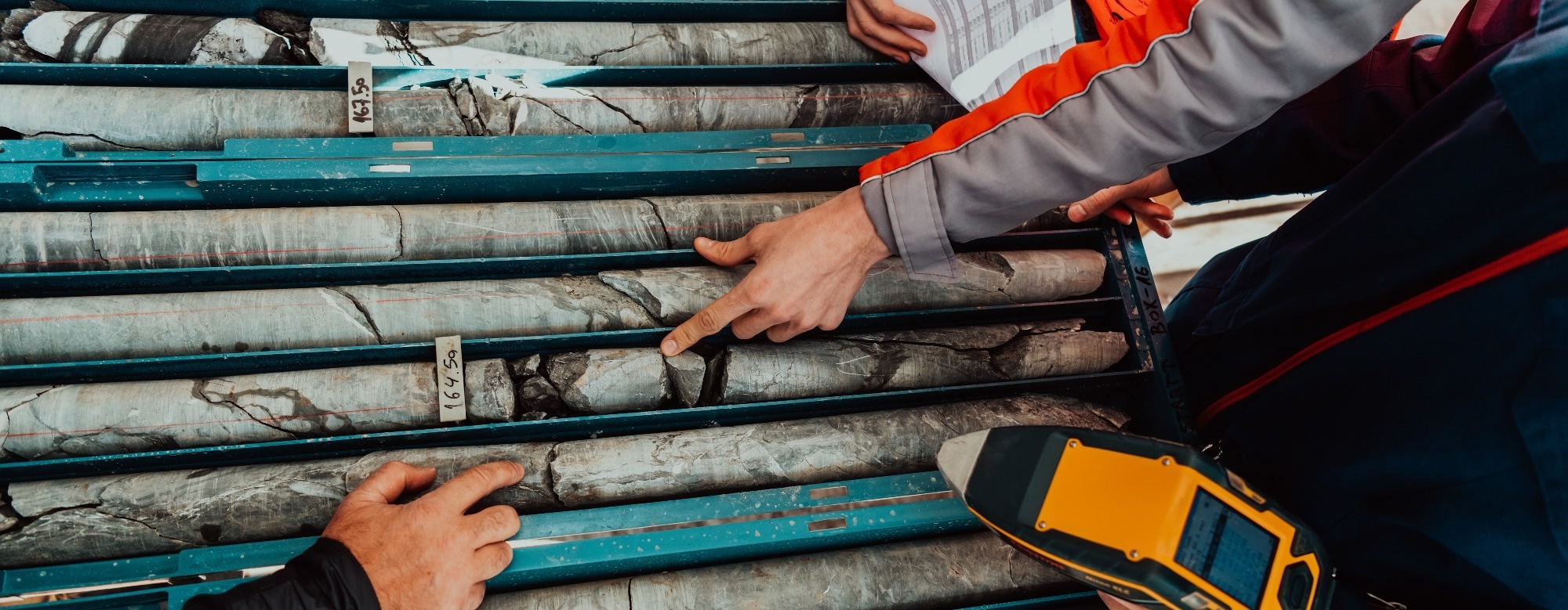 AI Links Mineral Chemistry and Geoscience Data to Guide Exploration