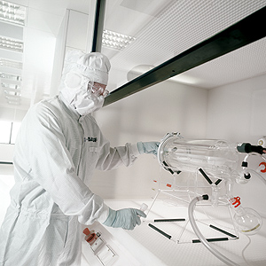 High Purity BASF Chemicals Help Microchip Manufacturers