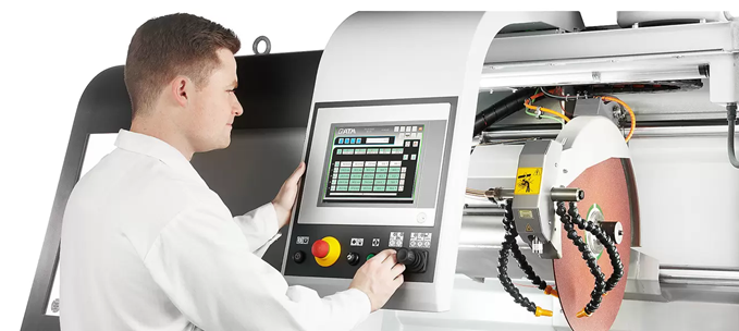 5-Axis Cutting Robot - Qcut 600 BOT
