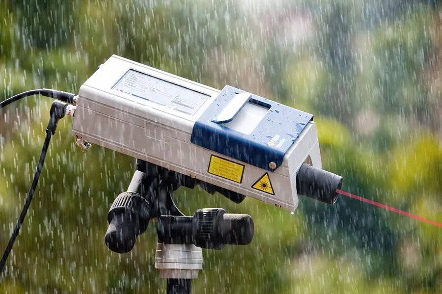 Outdoor, battery-powered measurement for biological research and entomology.