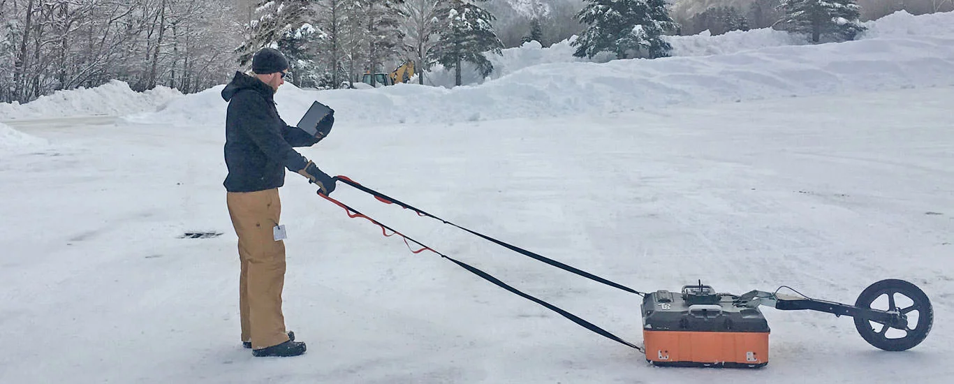 Ground Penetrating Radar Systems: 200 MHz HyperStacking Antenna