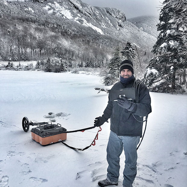 Ground Penetrating Radar Systems: 200 MHz HyperStacking Antenna