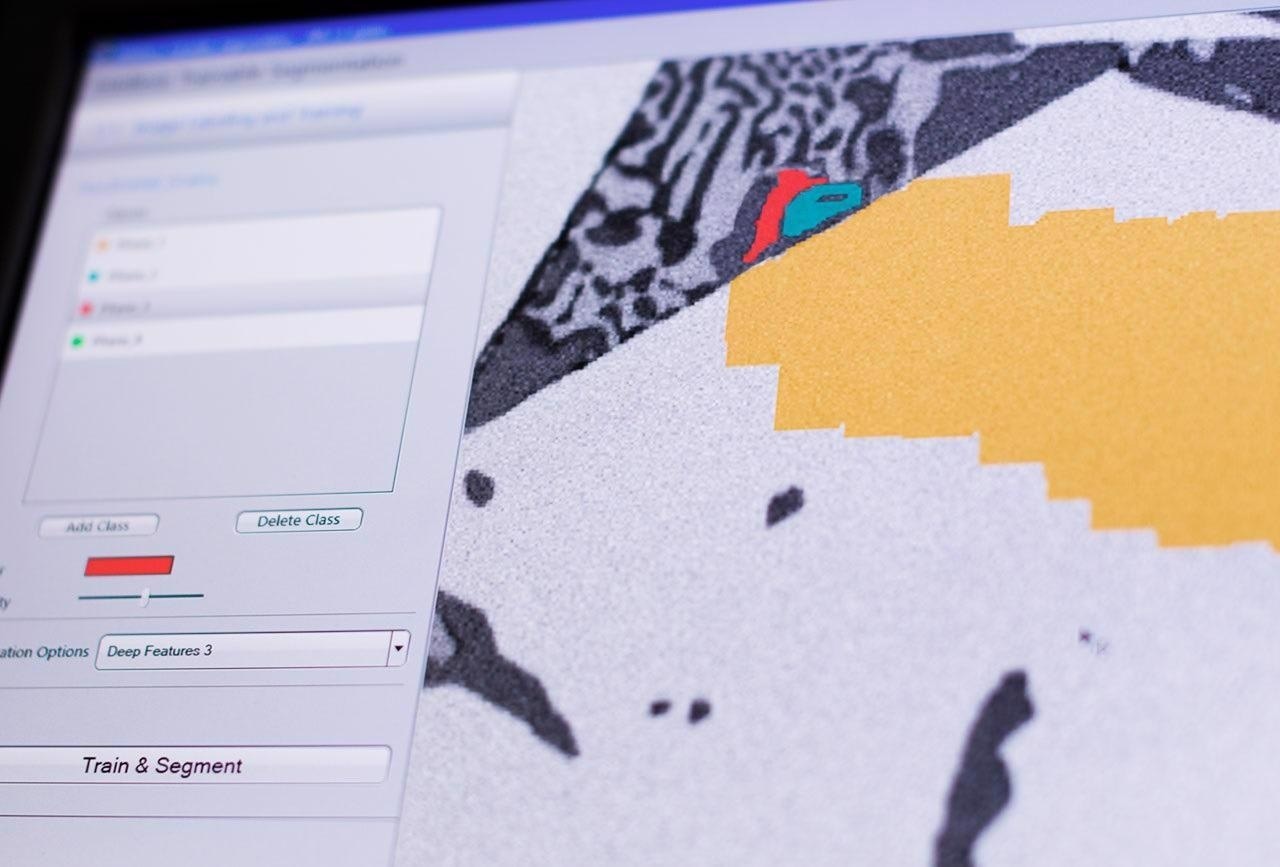 ZEISS ZEN Connect for Materials Research Labs