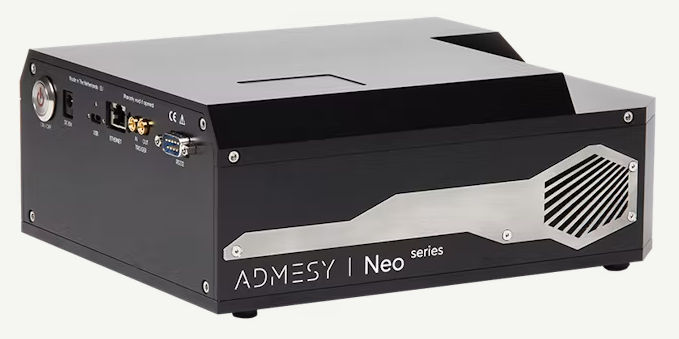 High-End Spectroradiometer Performance with the Neo
