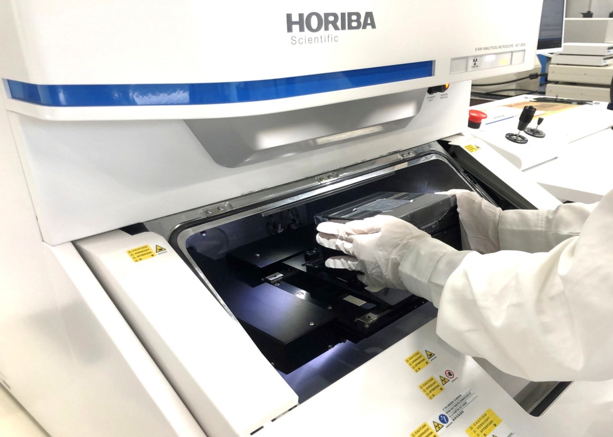 Micro-X-Ray Fluorescence Spectroscopy: XGT-9000