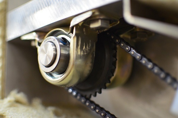 Sealed high temp bearings located outside of heat zone for zero maintenance & durability.