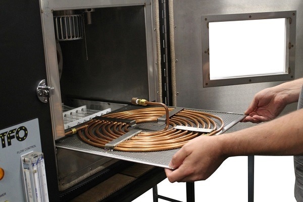 Bottom tray & elements easily accessible for cleaning and upkeep.