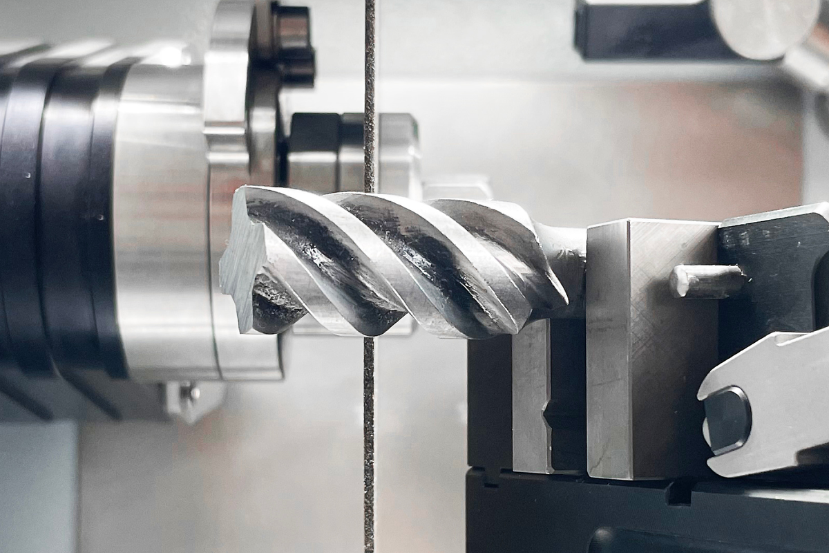 Precision Cut-Off Machine: Qcut 200 A