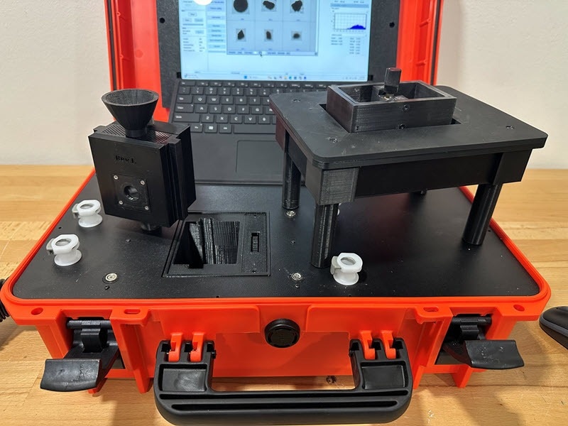 Dry Powder Module on Raptor Portable particle size and shape analyzer.