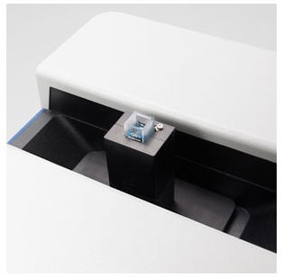 Spectrophotometer UV7 for Regulated Environments
