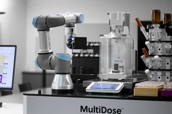 The multidose platform with arm, vial holder, high-accuracy balance, eetc.