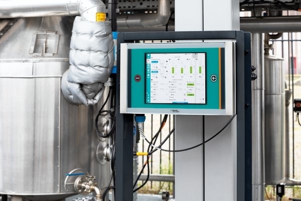 The Self-Calibrating PTRam Analyzer