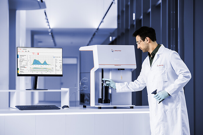 Male scientist using the Autosorb 3300