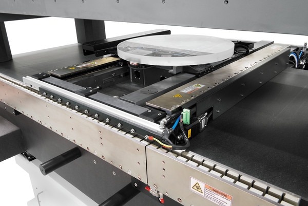 Innovative Stage Architecture with Z-tip-tilt-theta