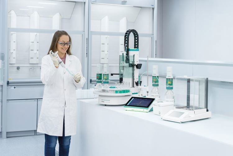 IONIC Titrator for Flexible Titration Workflows