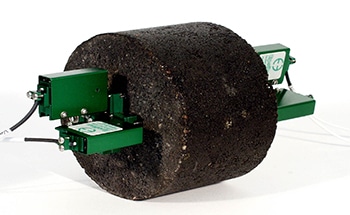 Epsilon MODEL 3910 Extensometers for Creep Compliance and Tensile Strength Testing of Asphalt