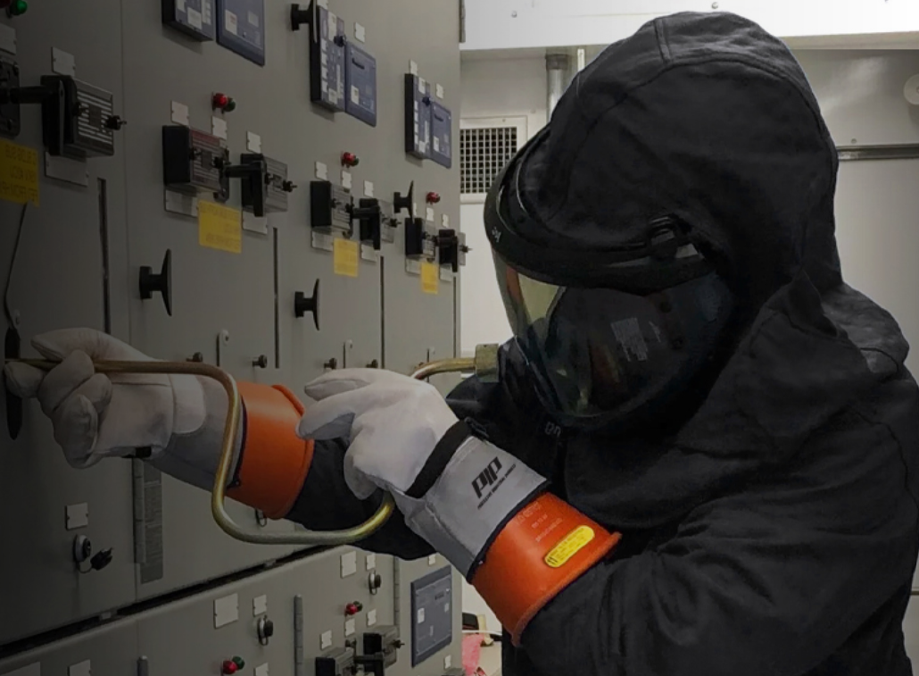 How Pyrad® Fabric Delivers Lightweight, Heavy-Duty Arc Flash Defense