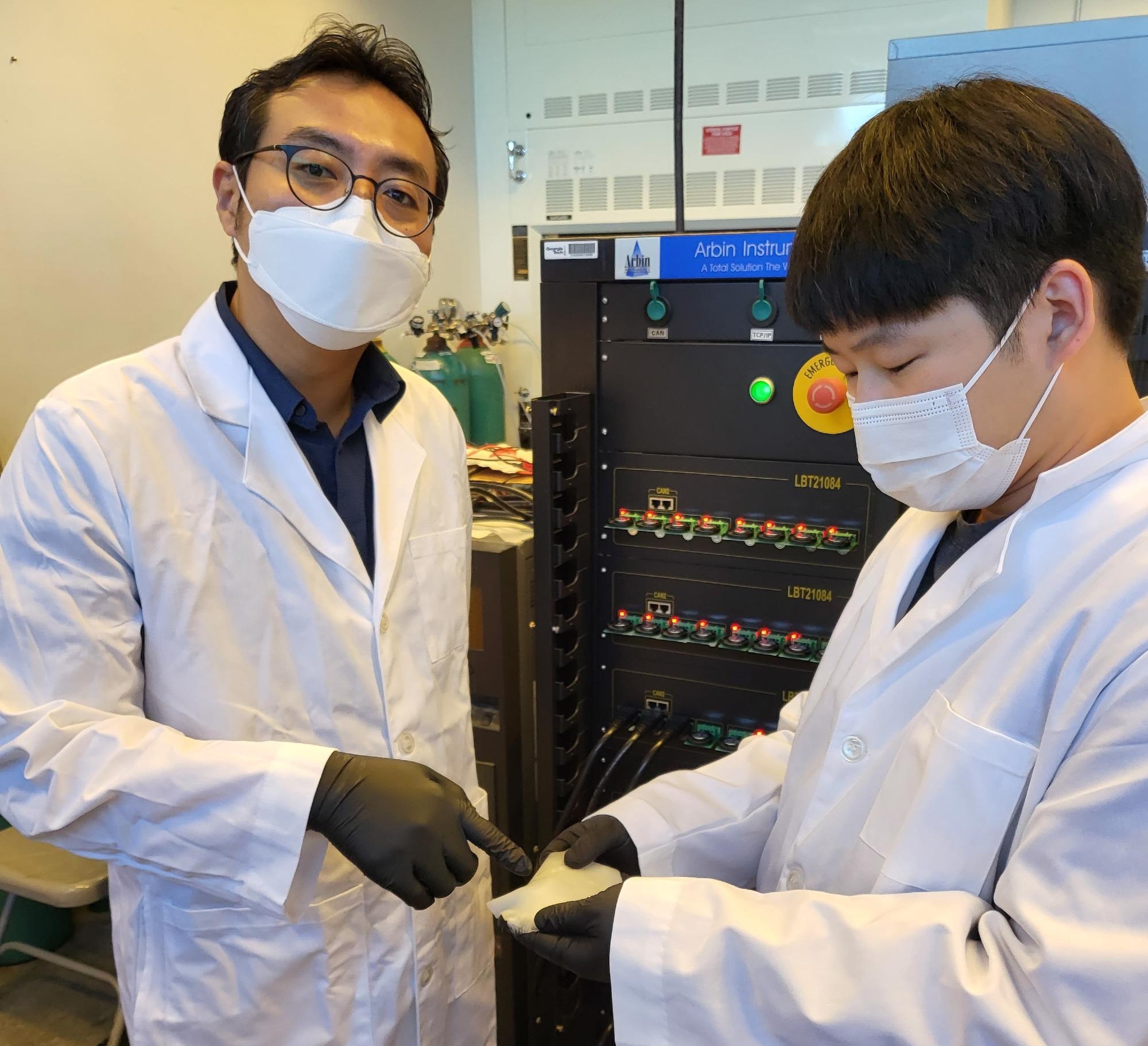 Rubber Electrolytes Help Produce Cheap, Reliable and Safer EV Batteries.