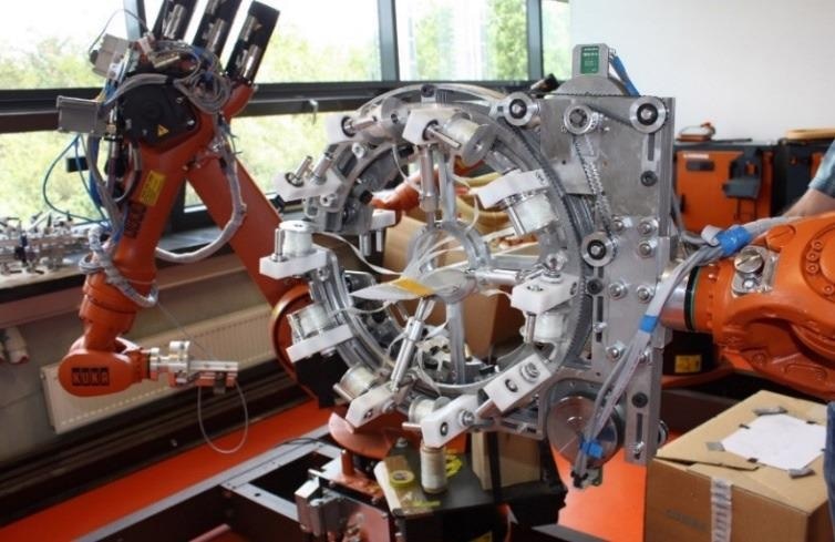 Robotized winding by using hybrid tapes (developed at TUL).