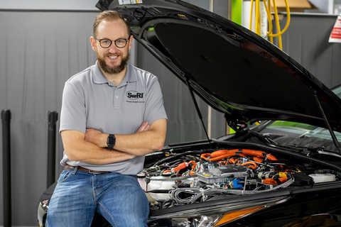 Determining Higher-Efficiency Approaches to Preexisting Hydrogen IC Engine Concepts.