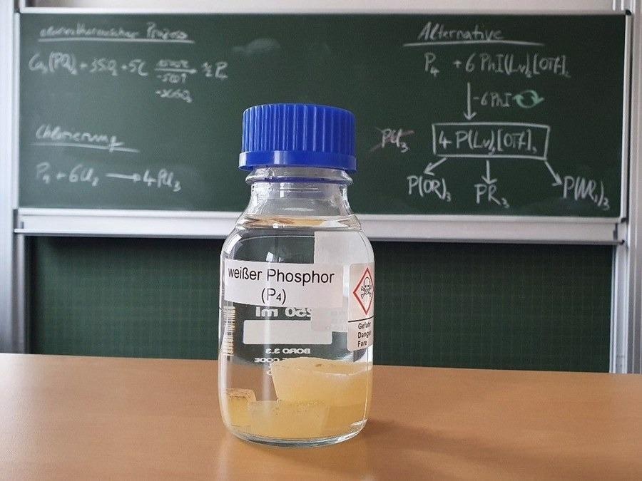 Researchers Develop an Alternative Method for Transforming White Phosphorus.
