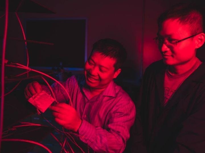 Researchers Develop Homogeneous Glassy Electrolyte that Provides All-Solid-State Sodium Batteries.