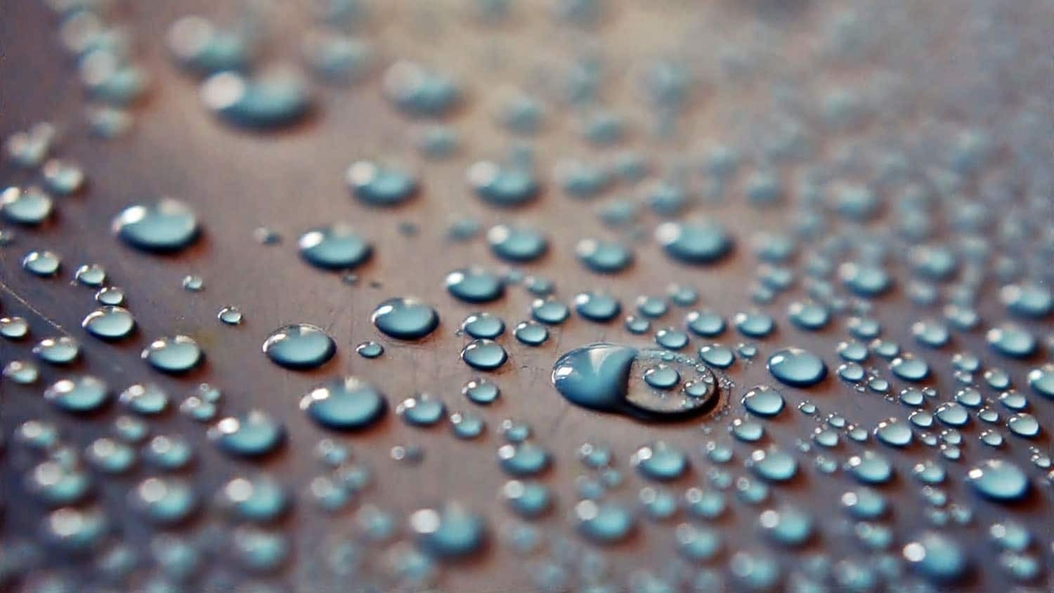 Novel Approach to Engineer Slippery Hydrophilic Surfaces.