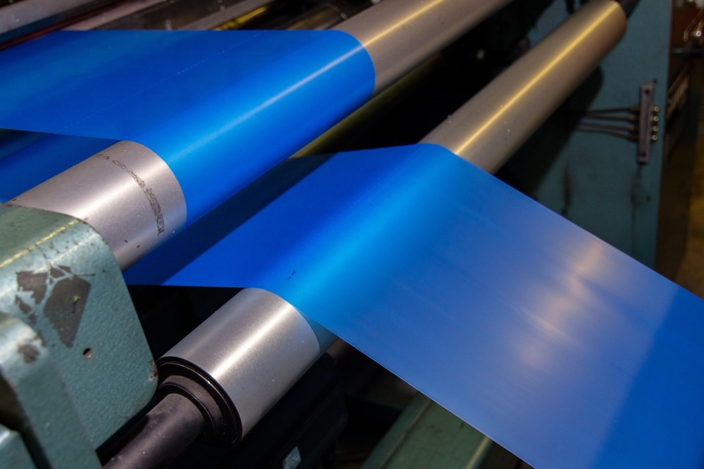 NDT Analysis of Polymer-Metal Laminates Using Digital Holographic Vibrometry