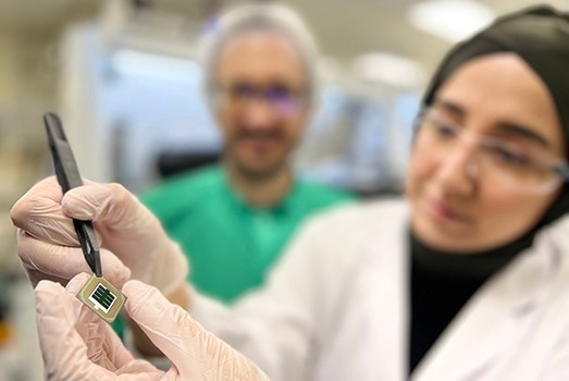 New Efficiency Record Set for Tandem Solar Cells