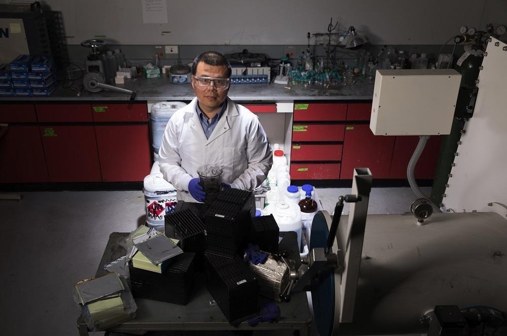 Solvent-Free Process Li-Ion Battery Electrodes Cheaper and Greener