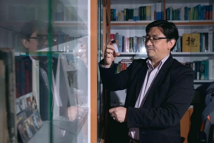 Professor To Ngai.