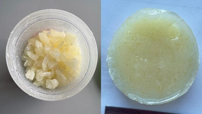 New Flame-Retardant and Mechanically Strong Epoxy Resin