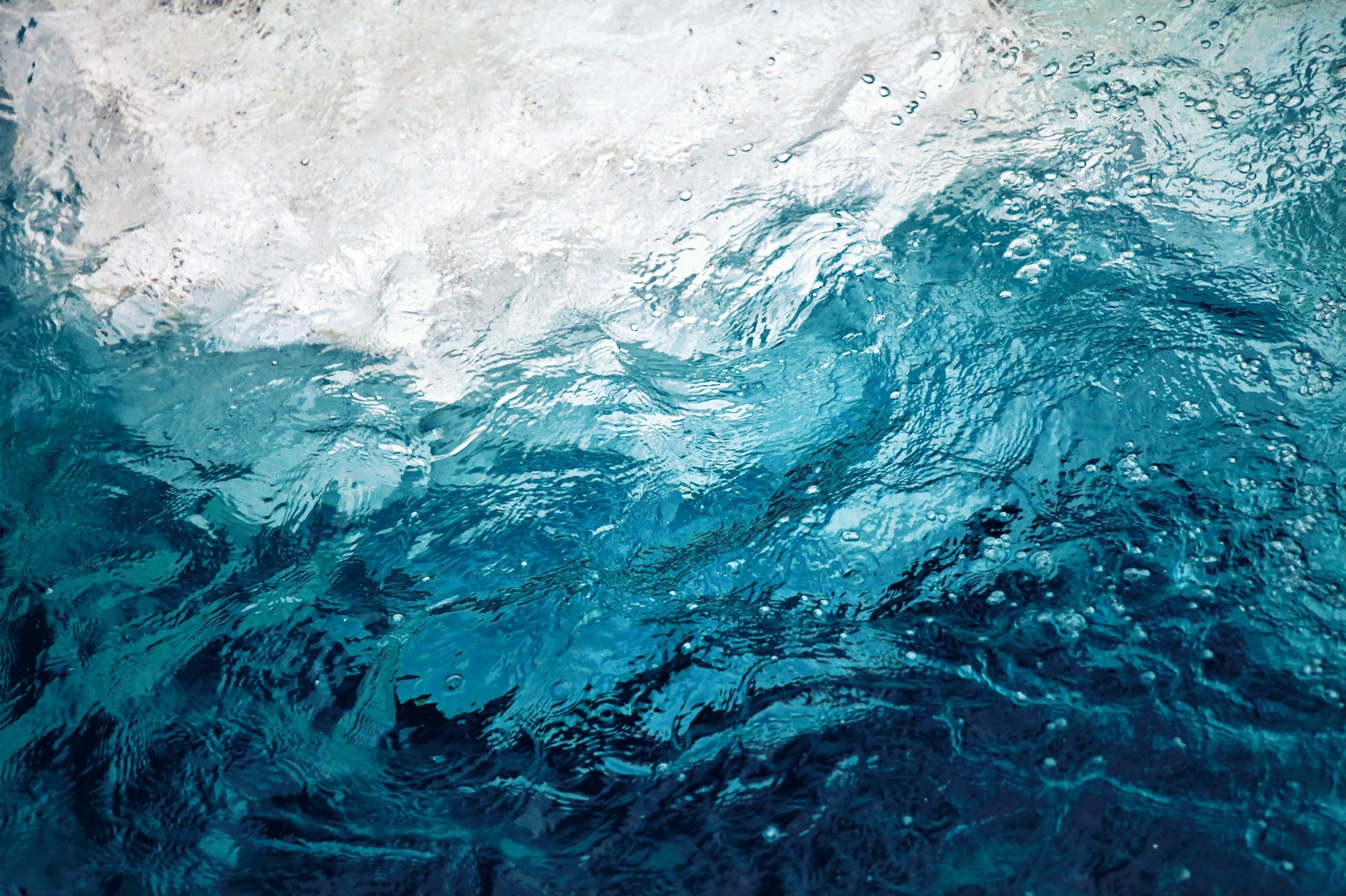 Sustainable, Eco-Friendly Plastic That Decomposes in Seawater