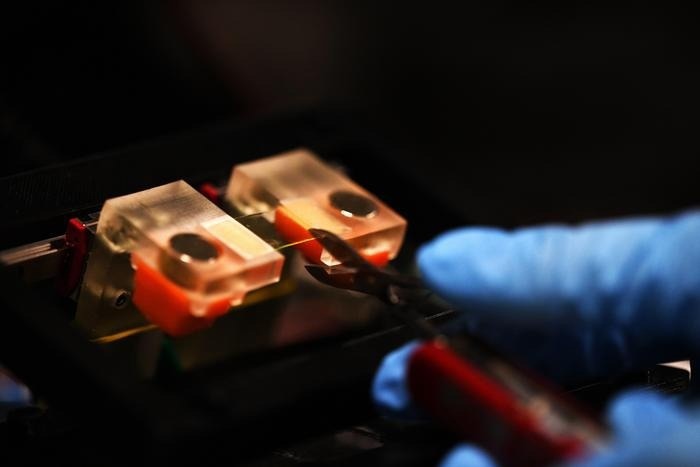 New Method Reveals the Link Between Crack Shape and Material Strength