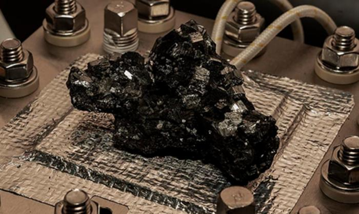Longer-Lasting Catalyst Boosts Hydrogen Production