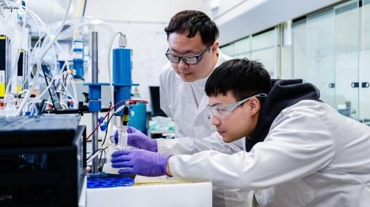 Innovative Catalysts Turn CO2 into Key Industrial Chemicals