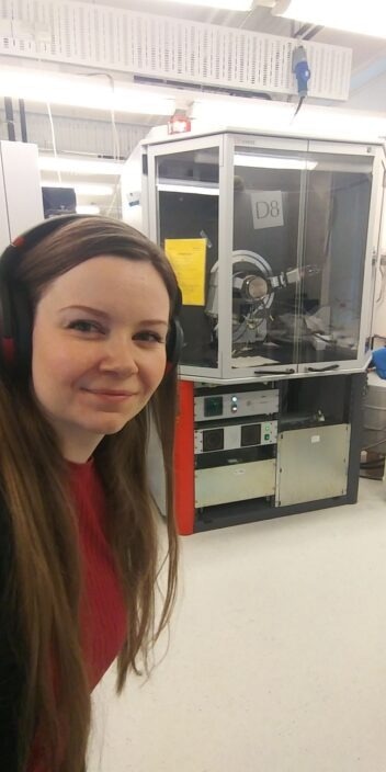 Hexagonal Manganites Promise Efficient Oxygen Extraction