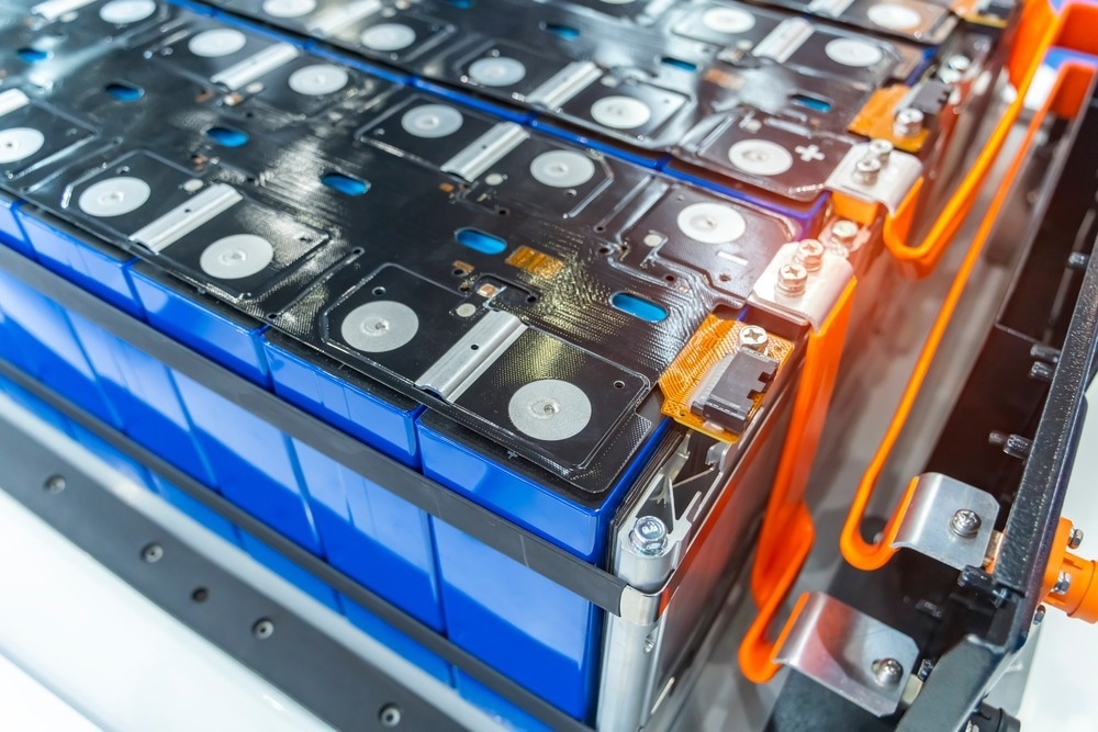 Ultrafast-Charging Battery Achieved with New Electrocatalysis