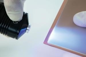 Medical Adhesive Offers Rapid Fixturing with LED Light