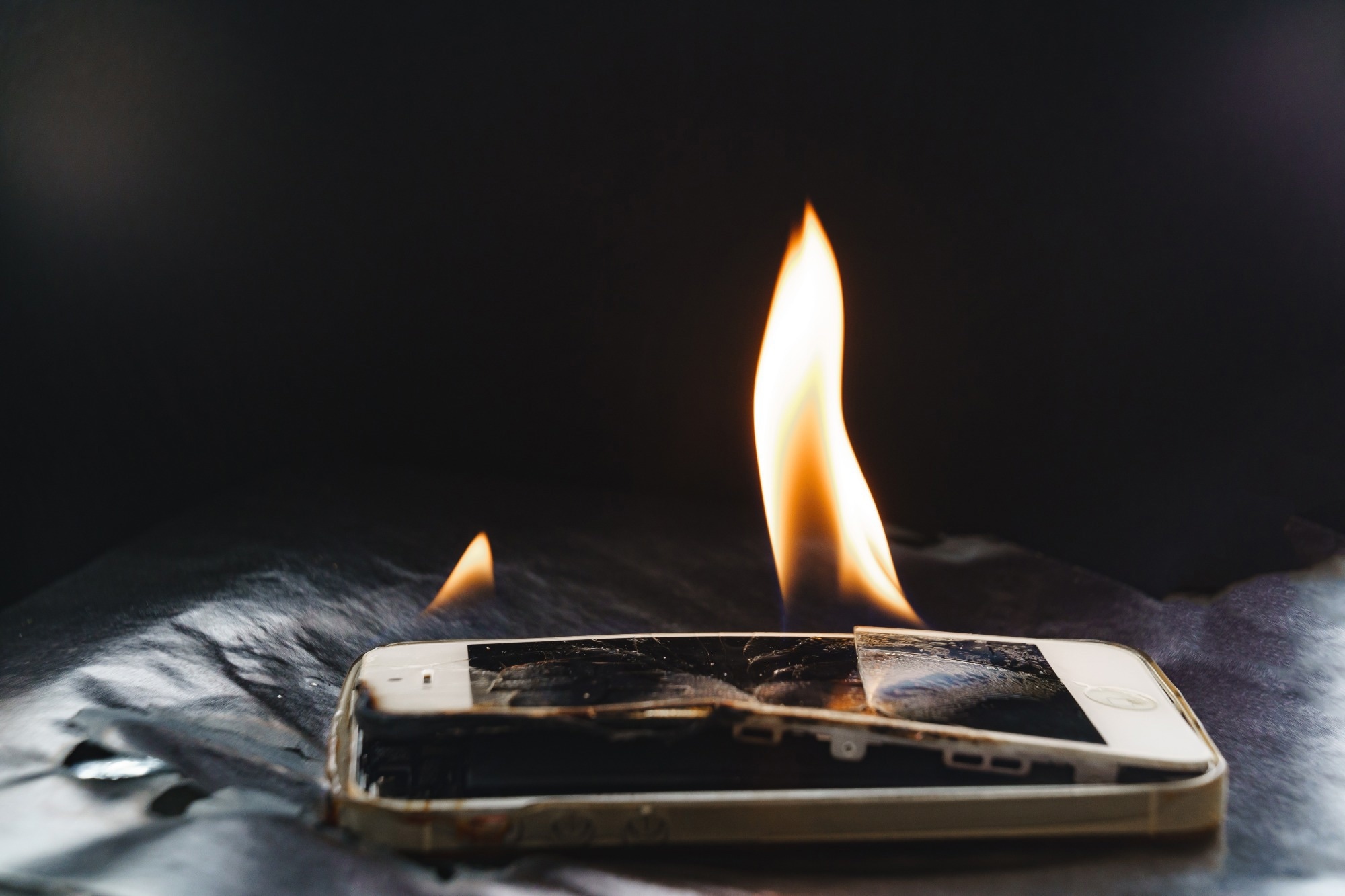 Image of an iphone burning