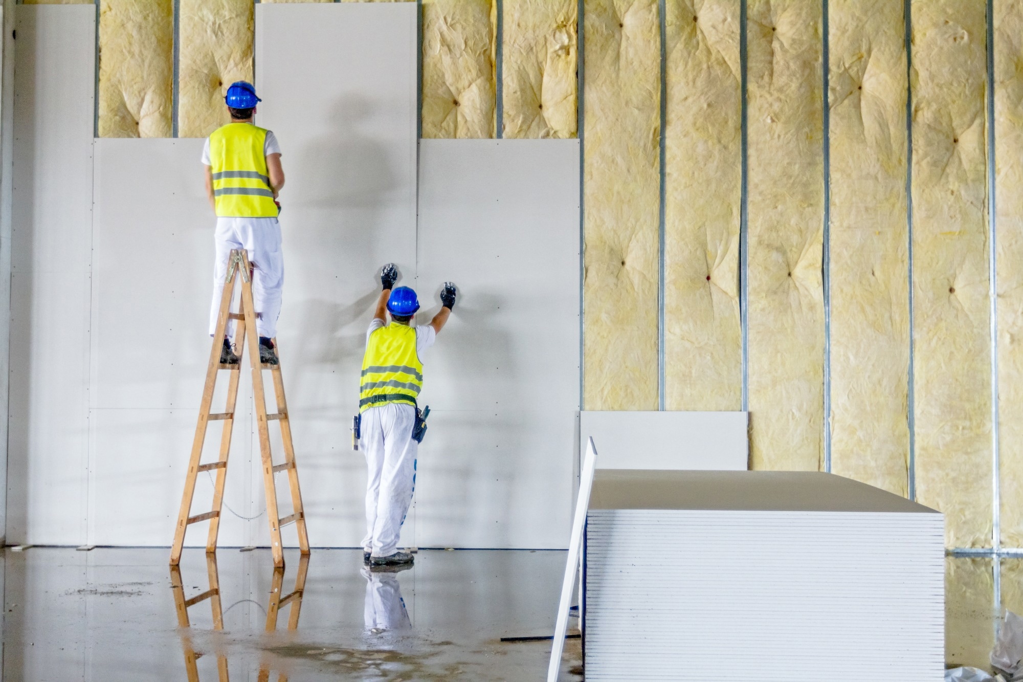 Review: Fibrous Materials for High-Performance Thermal Insulation