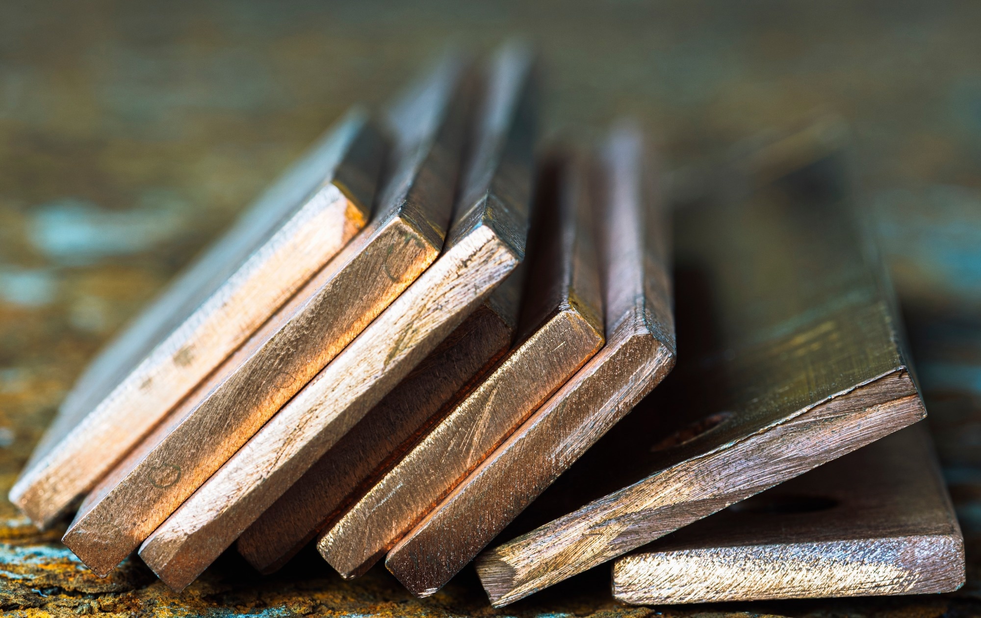 Balancing Ductility and Oxidation Resistance in Chromium-Molybdenum Alloys