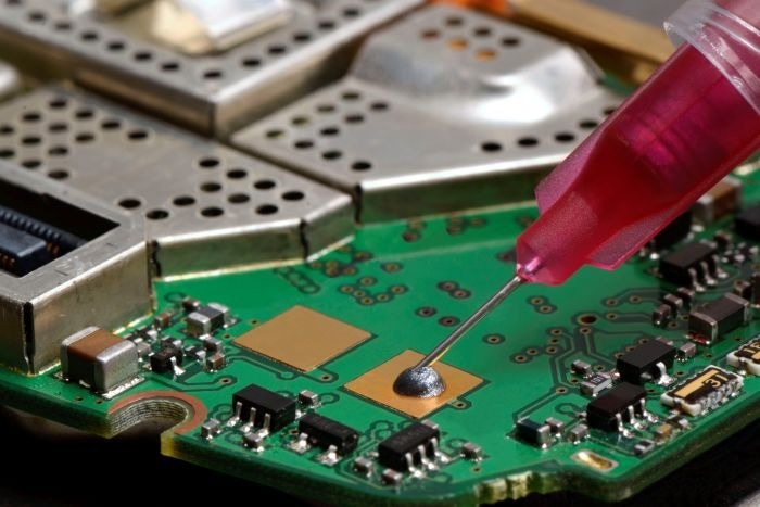 Non-Frozen, Silver Filled Epoxy Features High Thermal and Electrical Conductivity