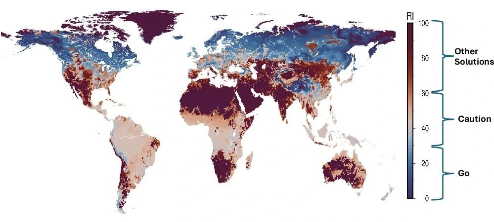 The composite Water Risk Index is scaled from 0 to 100 and combines modeled evaporative-cooling water consumption with regional water-stress levels. Colors denote risk categories for local water resources: Go, 0–30, low risk; Caution, 30–60, potential risk; and Other Solutions, 60–100, high risk.